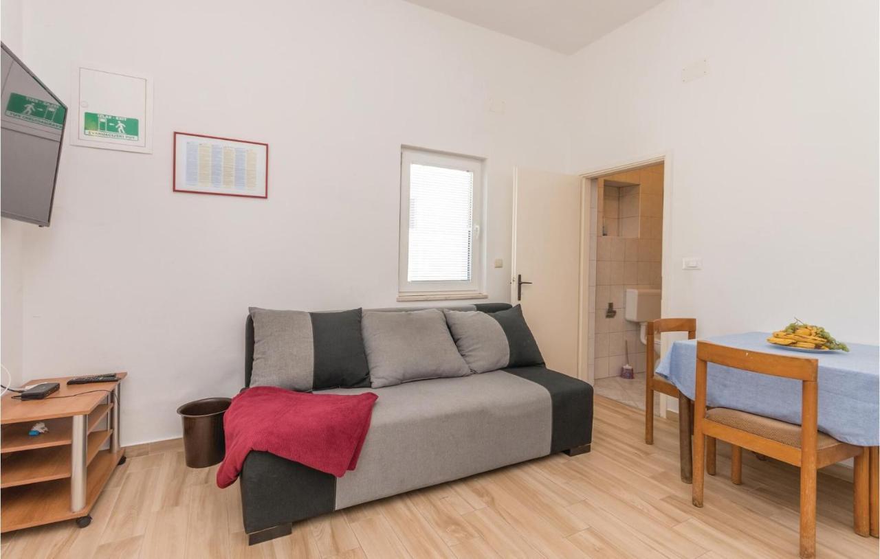 Apartments In Turanj, 20M From The Beach Sukosan Exterior photo