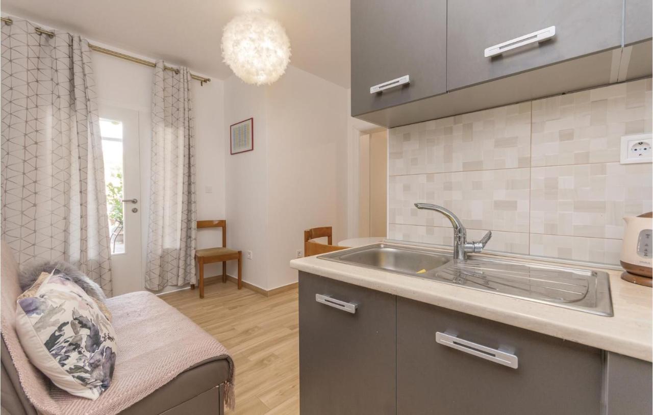 Apartments In Turanj, 20M From The Beach Sukosan Exterior photo
