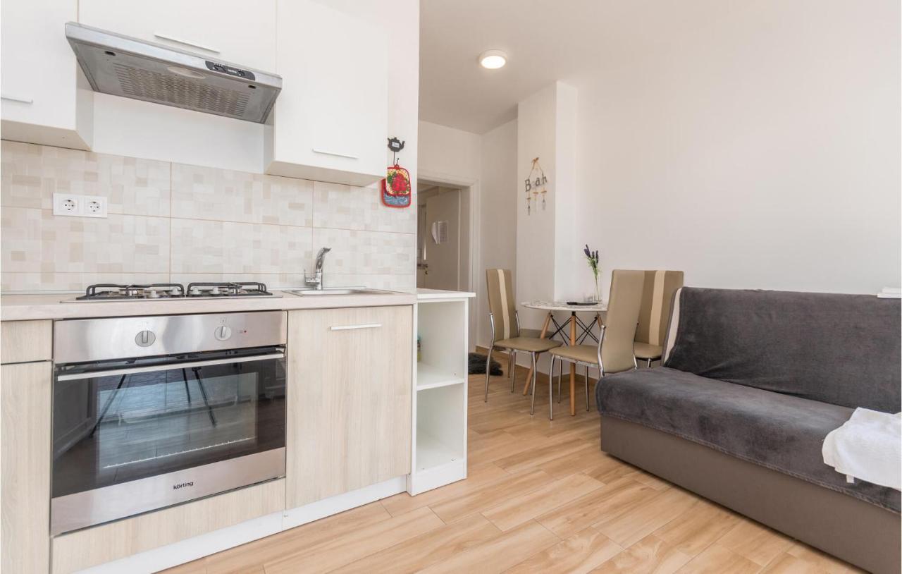 Apartments In Turanj, 20M From The Beach Sukosan Exterior photo