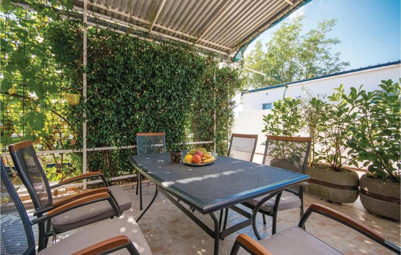 Apartments In Turanj, 20M From The Beach Sukosan Exterior photo
