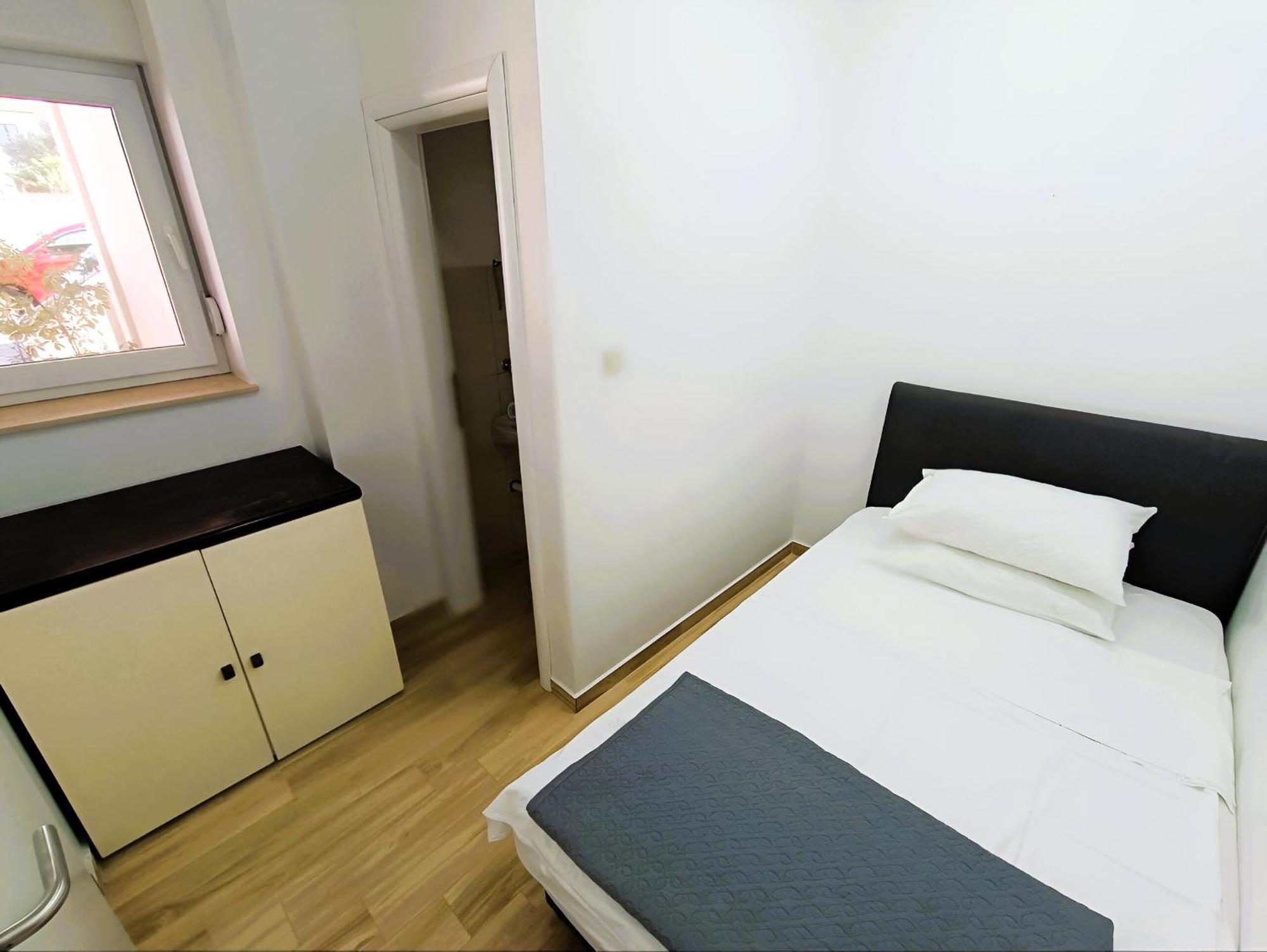 Apartments In Turanj, 20M From The Beach Sukosan Exterior photo
