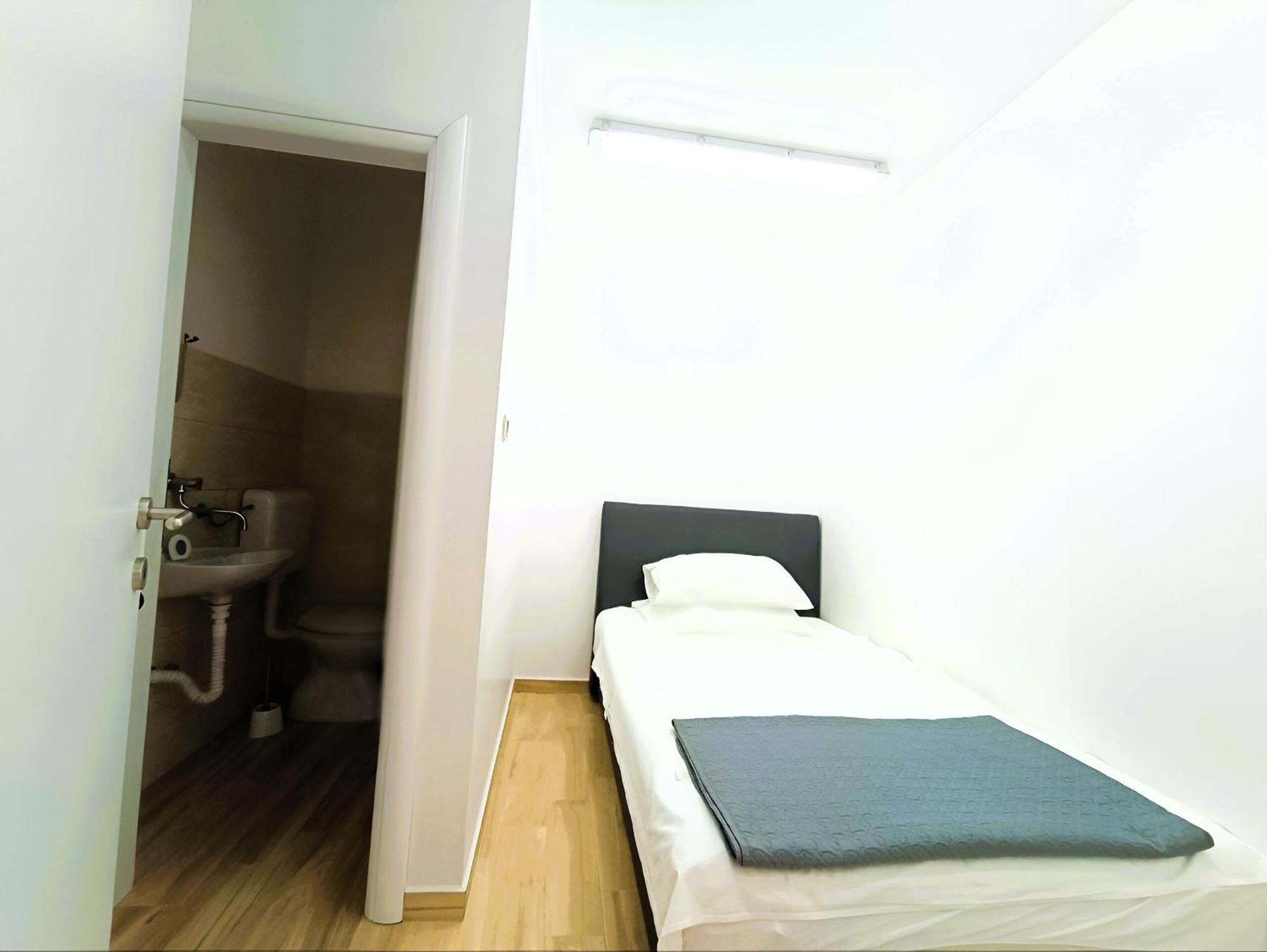 Apartments In Turanj, 20M From The Beach Sukosan Exterior photo